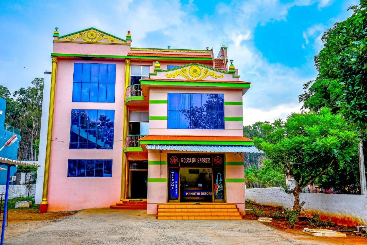 Mahathi Resort And Spa Yelagiri Exterior foto